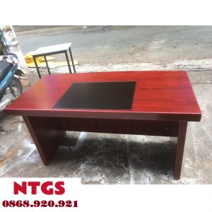 ban giam doc 1m4 khong hoc tu