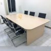 Bàn Họp 1Mx2M Chân Gỗ Mặt Bo Cong Hiện Đại