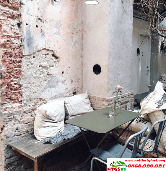 Trang Trí Quán Cafe Độc Đáo3