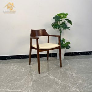 ghế cafe gỗ màu nâu