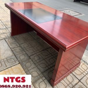 ban giam doc 1m6 x 80cm1