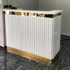 Quầy Lễ Tân Hiện Đại Màu Trắng Chỉ Vàng