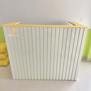 thi-cong-lap-dat-quay-3-300x300 +50 Mẫu Quầy Lễ Tân Mini (Nhỏ) Tiện Ích, Sang Chảnh