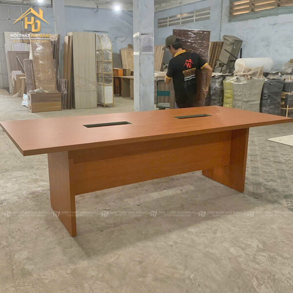 bàn họp bằng gỗ