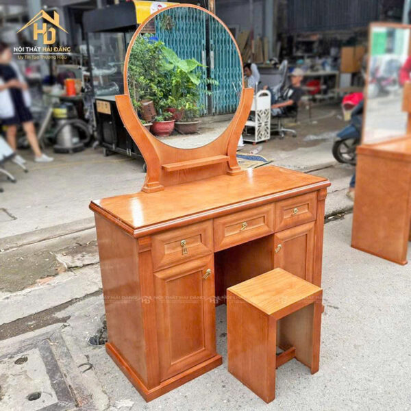 ban trang diem 13