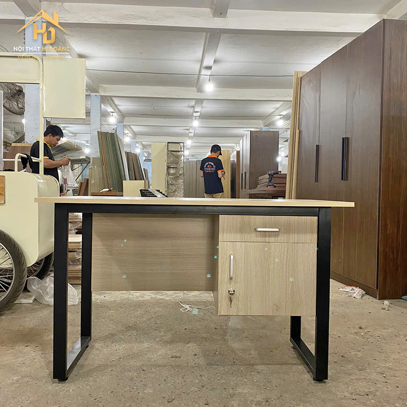 Bàn Làm Việc Gỗ Chân Chữ U Có Hộc Tủ Hiện Đại ban-lam-viec-29 Bàn Làm Việc Gỗ Chân Chữ U Có Hộc Tủ Hiện Đại