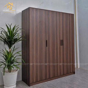 tu quan ao cua lua 1