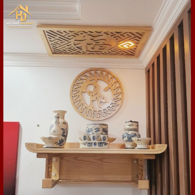 bàn thờ treo tường