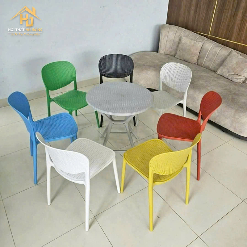 ghe-nhua-duc-5 Bộ Bàn Ghế Cafe Tròn Nhựa Đúc Hiện Đại (Nhiều Màu)