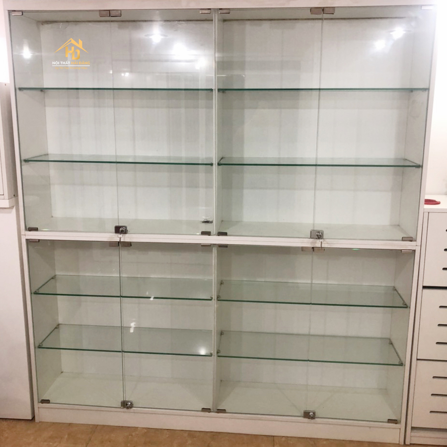tủ trưng bày bằng kính