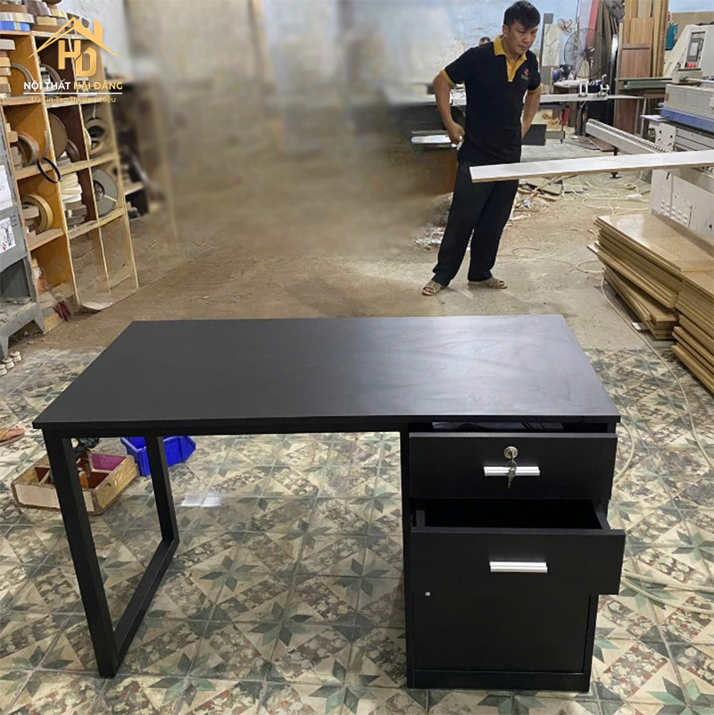 ban-co-hoc-tu Bàn Làm Việc 1M2 x 75Cm Màu Đen Có Hộc Tủ Khóa