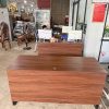 Bàn Làm Việc Gỗ MDF Màu Nâu Có Bục Tiện lợi