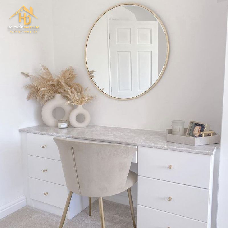 ban-lam-viec-ket-hop-ban-trang-diem-co-guong-treo-tuong TOP 10 Bàn Làm Việc Kết Hợp Bàn Trang Điểm Đẹp & Tiện Dụng