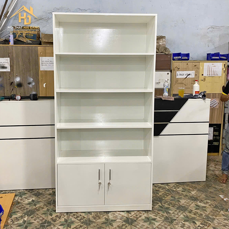 tu-trung-bay-moi-1 Tủ Kệ Trưng Bày Mỹ Phẩm 1m x 2m Có Cánh Tủ Dưới