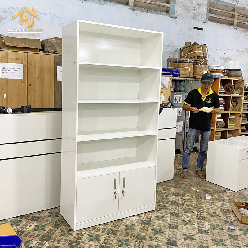 tu-trung-bay-moi-3 Tủ Kệ Trưng Bày Mỹ Phẩm 1m x 2m Có Cánh Tủ Dưới