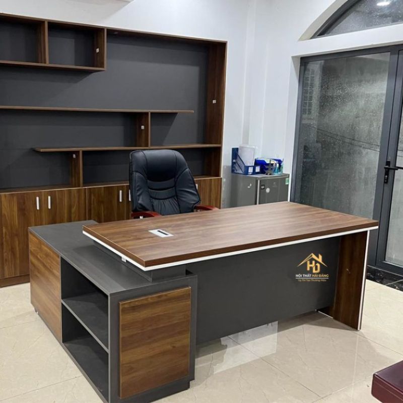 TOP 10 Mẫu Bàn Lãnh Đạo Sang Trọng, Thể Hiện Đẳng Cấp ban-lam-viec-lanh-dao-chu-l TOP 10 Mẫu Bàn Lãnh Đạo Sang Trọng, Thể Hiện Đẳng Cấp