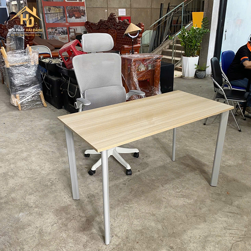 Bàn Làm Việc Gỗ Công Nghiệp Chân Sắt Hiện Đại ban-lam-viec-32 Bàn Làm Việc Gỗ Công Nghiệp Chân Sắt Hiện Đại