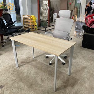 Bàn Làm Việc Gỗ Công Nghiệp Chân Sắt Hiện Đại 1 ban lam viec 34