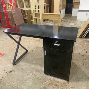 Bàn Làm Việc Chân Sắt Chữ X 1m2x60cm Có Hộc Tủ 3 ban lam viec 35