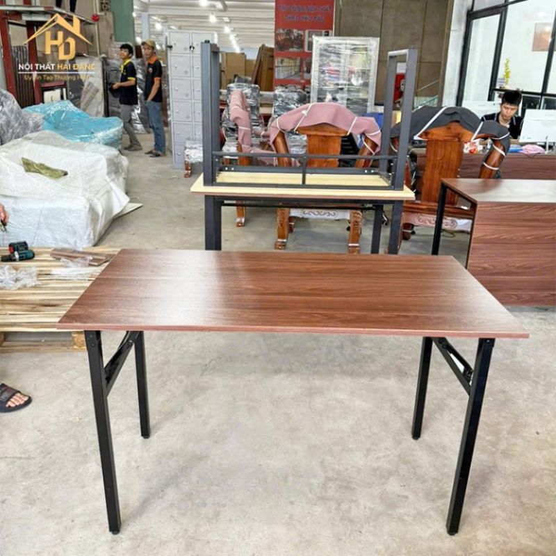 TOP 10 Mẫu Bàn Để Máy Tính Đáng Mua Nhất Cho Dân Văn Phòng ban-may-tinh-don-gian TOP 10 Mẫu Bàn Để Máy Tính Đáng Mua Nhất Cho Dân Văn Phòng