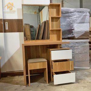 bàn trang điểm gỗ mdf