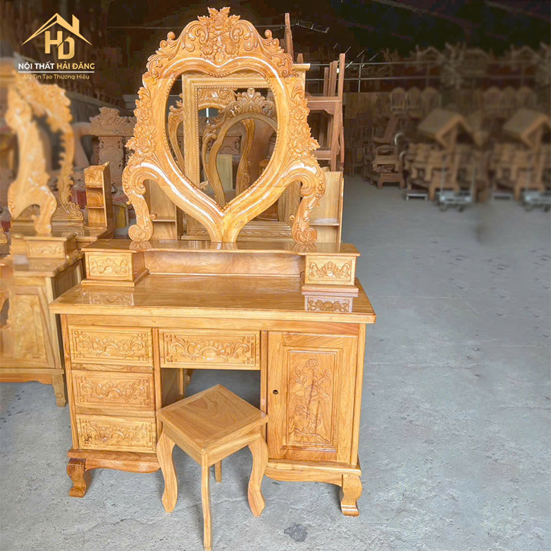 Bàn Trang Điểm Gỗ Tự Nhiên Cổ Điển Trái Tim ban-trang-diem-trai-tim-1 Bàn Trang Điểm Gỗ Tự Nhiên Cổ Điển Trái Tim