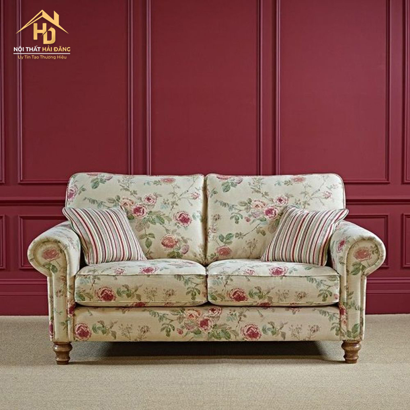 TOP 10 Mẫu Sofa Vintage Cho Homestay, Studio, Cafe Decor sofa-vai-hoa TOP 10 Mẫu Sofa Vintage Cho Homestay, Studio, Cafe Decor
