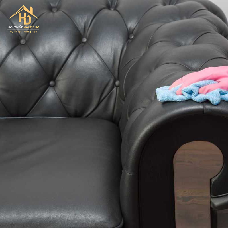 ve-sinh-sofa-da TOP 10 Mẫu Ghế Sofa Đơn Hiện Đại Giá Dưới 2 Triệu