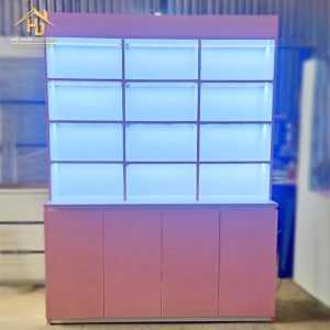 ke trung bay hong led 1