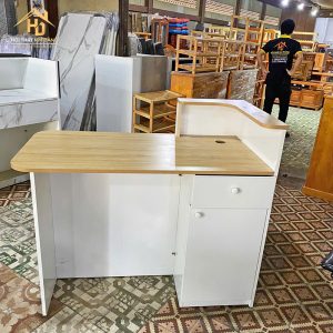 Quầy Lễ Tân Gỗ Liền Kệ Trắng Vàng 2 quầy lễ tân