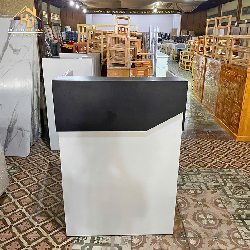 Quầy Lễ Tân Gỗ Đứng chữ I Trắng Đen quay-le-tan-trang-den-2 Quầy Lễ Tân Gỗ Đứng chữ I Trắng Đen