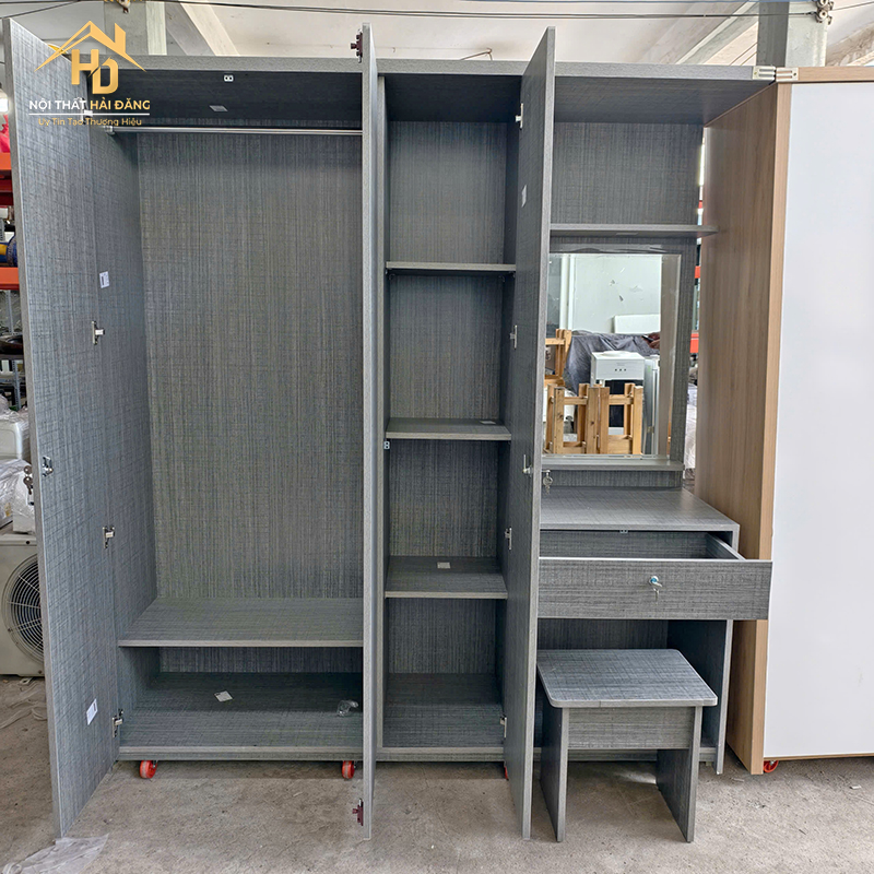 Tủ Quần Áo Gỗ Kèm Bàn Phấn Tiện Lợi tu-3-canh-co-ban-trang-diem-5 Tủ Quần Áo Gỗ Kèm Bàn Phấn Tiện Lợi