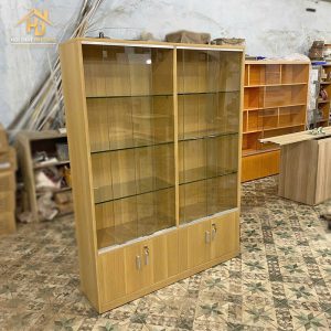 tu trung bay co kinh 1