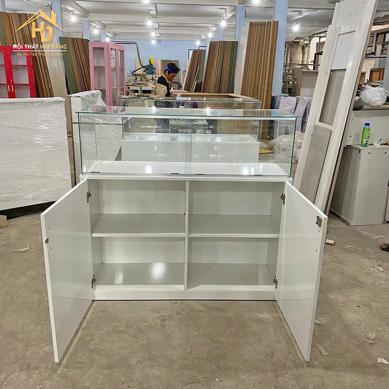 Tủ Trưng Bày Điện Thoại Gỗ Mặt Kính Hiện Đại tu-trung-bay-dien-thoai-3 Tủ Trưng Bày Điện Thoại Gỗ Mặt Kính Hiện Đại