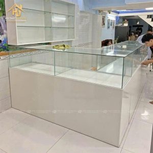 Tủ Trưng Bày Điện Thoại Gỗ Mặt Kính Hiện Đại 3 tu trung bay dien thoai 4