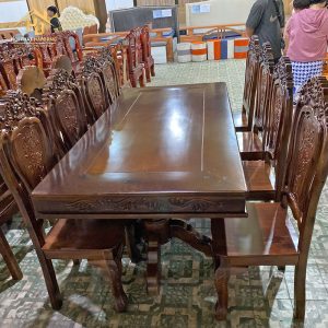 ban an 6 ghe mau nhot 1