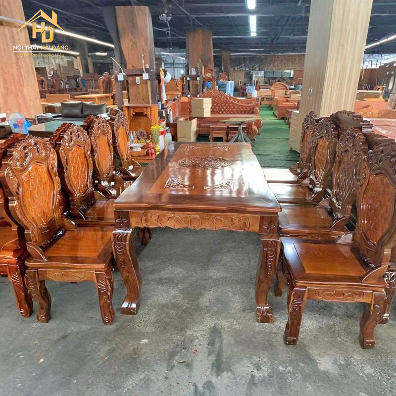 Bộ Bàn Ăn Louis 8 Ghế Sang Trọng (Nhiều Màu) ban-an-luis-2 Bộ Bàn Ăn Louis 8 Ghế Sang Trọng (Nhiều Màu)