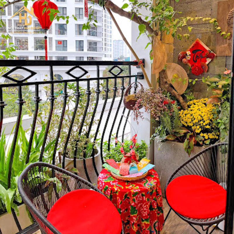 Top 10 Ý Tưởng Trang Trí Nhà Chung Cư Ngày Tết Đơn Giản trang-tri-ban-cong Top 10 Ý Tưởng Trang Trí Nhà Chung Cư Ngày Tết Đơn Giản