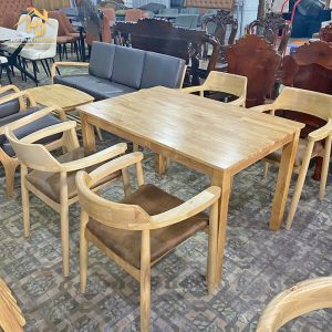 Bộ bàn ăn chữ nhật gỗ 4 ghế
