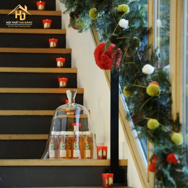 trang-tri-nen-decor Top 10 cách trang trí cầu thang ngày tết đẹp, hiện đại