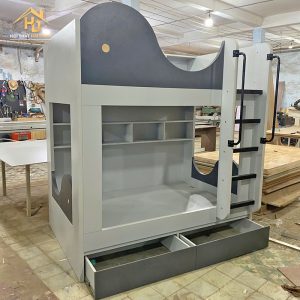 Giường tầng trẻ em có cầu thang