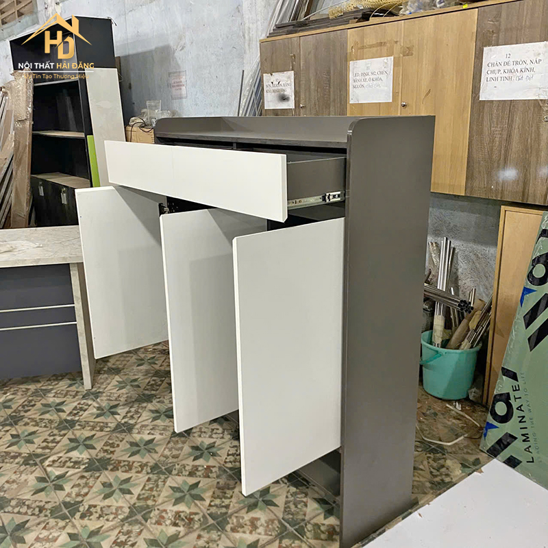 Tủ Giày Dép 1m2x1m4 Màu Trắng Phối Xám tu-giay-7 Tủ Giày Dép 1m2x1m4 Màu Trắng Phối Xám