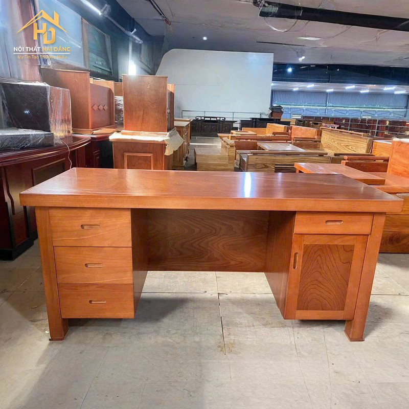 Bàn Giám Đốc Chạm Khắc Hình Thôi Độc Đáo ban-giam-doc-go Bàn Giám Đốc Chạm Khắc Hình Thôi Độc Đáo