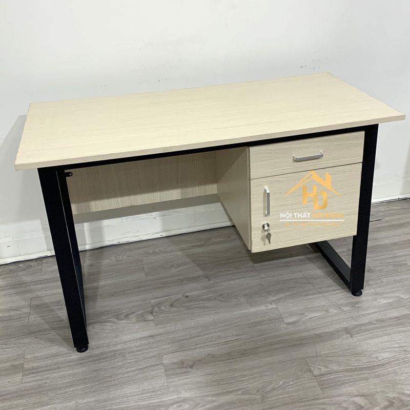 ban-van-phong-co-hoc Có Nên Dùng Bàn Văn Phòng Gỗ Công Nghiệp Hay Không?