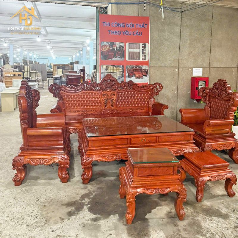 sofa-go-hoang-gia Top 10 mẫu sofa gỗ tự nhiên đẹp, bền, đáng mua nhất 2026