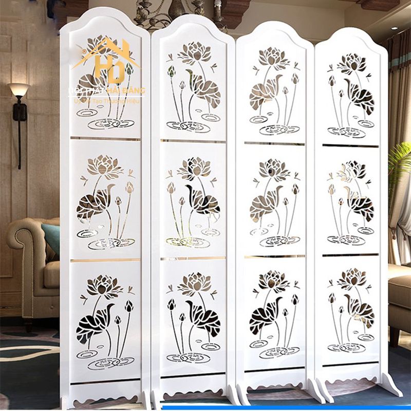 vach-ngan-nhua-acrylic Nhựa Acrylic Là Gì? Giữa Nhựa Acrylic Và Kính Nên Chọn Loại Nào?