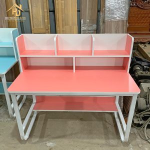 Bàn học liền kệ sách thấp