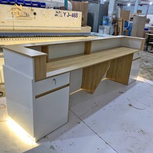 Quầy Lễ Tân Chữ L Có Đèn LED Sang Trọng 2 quay le tan 67