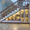 tủ cầu thang vân gỗ phối trắng
