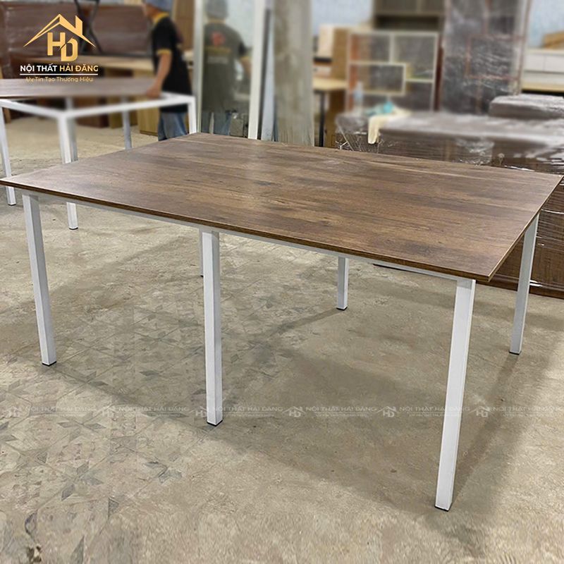 ban-lam-viec-doi-mdf Top 10 Mẫu Bàn Làm Việc Đôi Đẹp, Hiện Đại Cho Văn Phòng